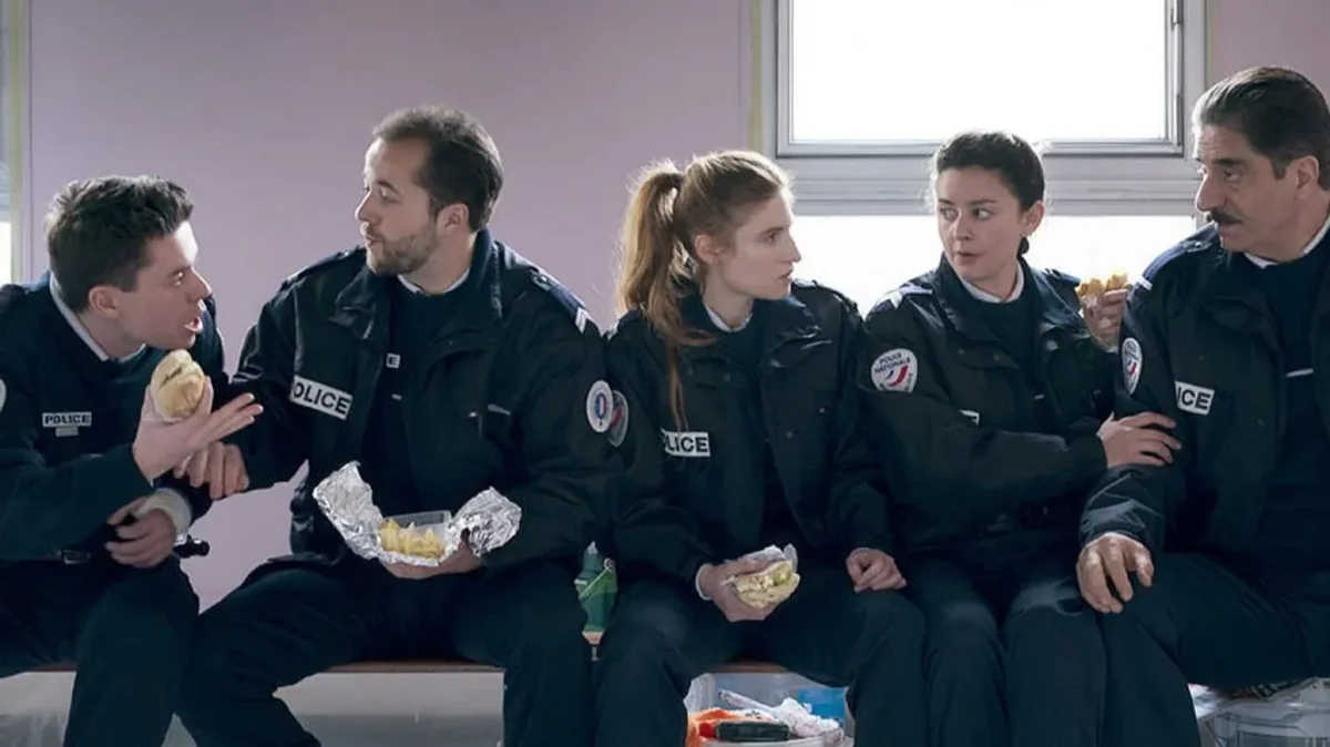 Selon la police Full HD İzle